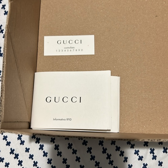 Gucci Crossbody Shoulder Bag - Picture 8 of 8